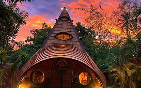 Igabara Hobbit House